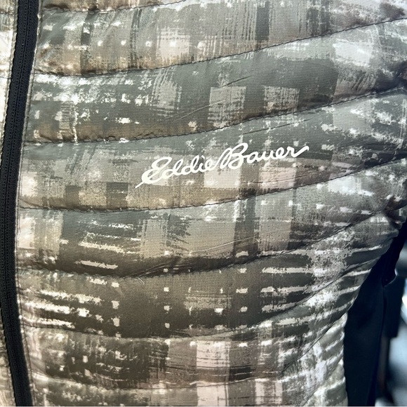 Eddie Bauer First Ascent Stormdown 800 Vest - Picture 6 of 11